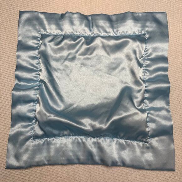 Swaddle Designs Lovey blue Satin boats 13.5" x 13.5" Blanket - Picture 2 of 6